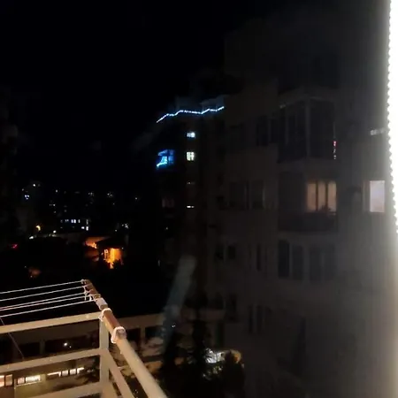 Bazar 5 Mini 地拉那